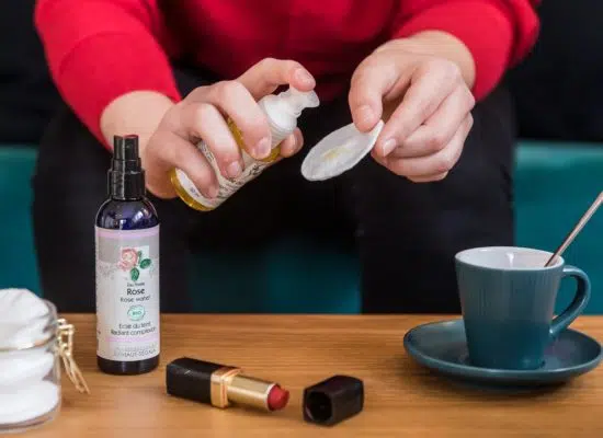 Lotion démaquillante biphasée