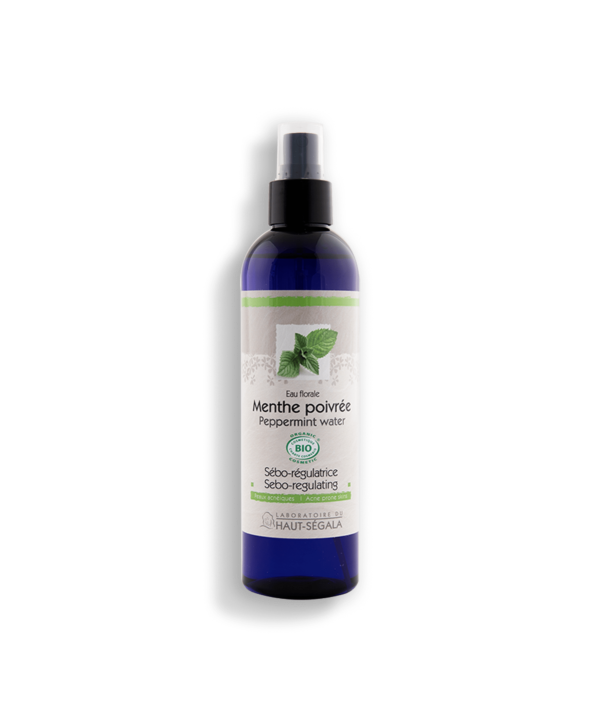 Packshot produit eau florale de menthe poivrée