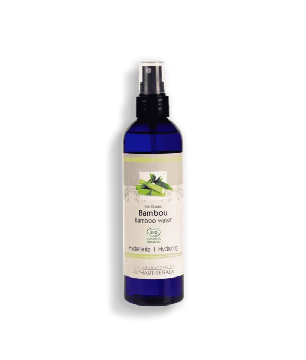 Packshot produit eau florale de bambou